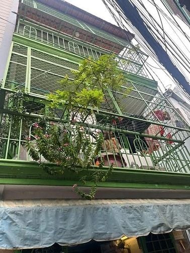 2,98 tỷ nhà 2 lầu kết cấu 3 tâng khu hiện hữu 3,5 x 7 tiện sửa chữa