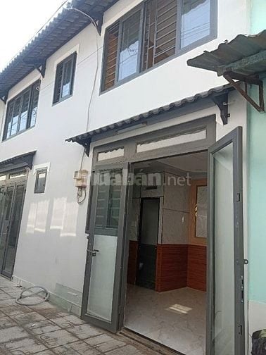 Cơ hội có hộ khẩu quận 12, nhà 700 triệu, 1 trệt 1 lầu 2 phòng ngủ