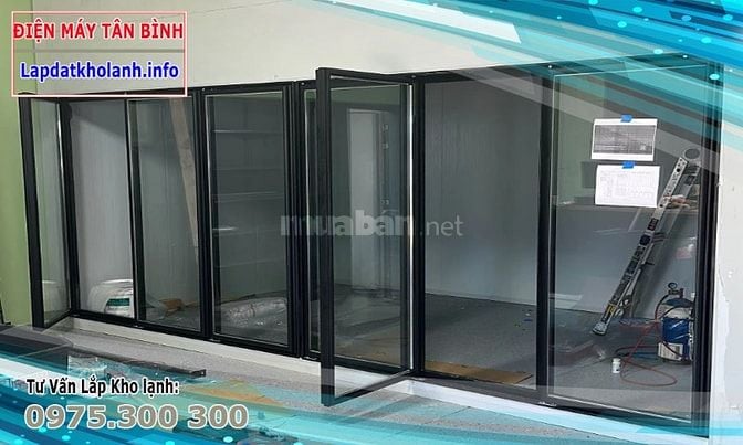 Lắp đặt kho lạnh cửa kính trưng bày sản phẩm