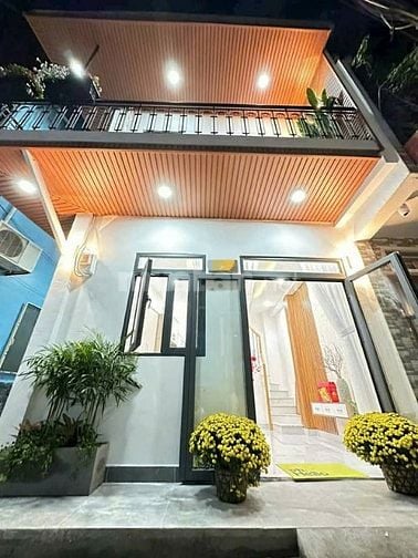 Định cư Mỹ bán nhà Bà Hom, Quận 6. Giá 2,4 tỷ/60m2, mua bán nhanh