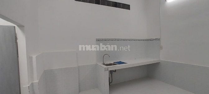 Cần bán nhà mặt tiền quận Thủ Đức