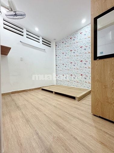 Chung cư A2, Vũ Huy Tấn, P3, Bình Thạnh: 70m2, 2p ngủ,10,5tr