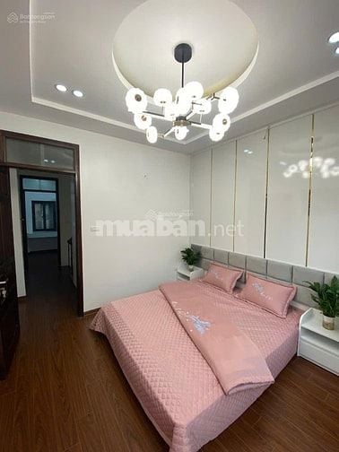 Cần bán nhà ở Hoàng Cầu, Đống Đa, 60m2 6 tầng mặt tiền 5m giá 8,5 tỷ