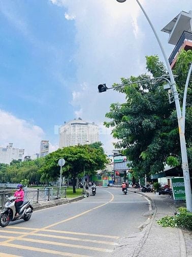 Nhà ngay Mặt tiền Hoàng sa q3 , 6x7m nh 7m , trệt 2 lầu , 6,5 tỷ tl 