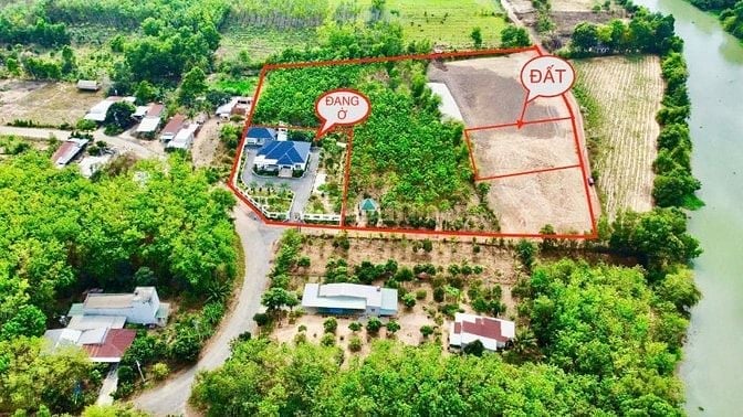 BÁN GẤP 2 LÔ 10X35=350M2 THỔ CƯ, NGAY THỊ TRẤN, GIÁP SÀI GÒN GIÁ 550TR