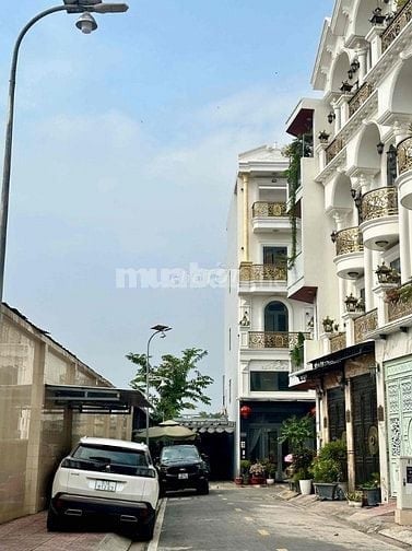 BÁN NHÀ PHỐ SIÊU PHẨM 200M2 SỔ HONG RIÊNG - NGÂN HÀNG HỖ TRỢ VAY