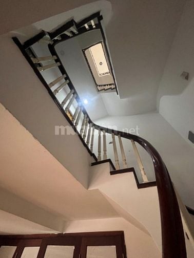 Bán Nhà vườn lô góc, 3 mặt thoáng, 5 ô tô đỗ trước cửa,Spa, Clinic,...