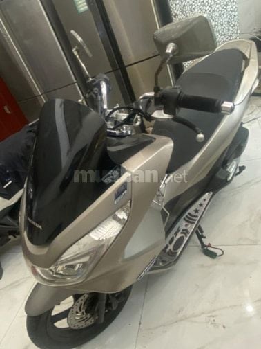 Bán xe PCX 125cc đăng ký 2017, biển số TpHCM chính chủ. 