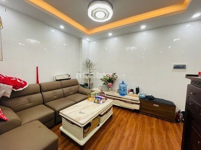 CCMN Cầu Giấy - 50m2-2 Ngủ-Full nội thất chỉ 2.1 tỷ (thương lượng)