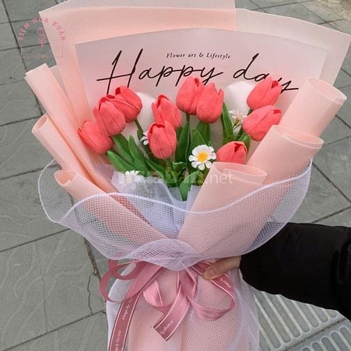 Bó Hoa Tulip 10 Bông Siêu Đẹp của Tiệm Hoa Xuân