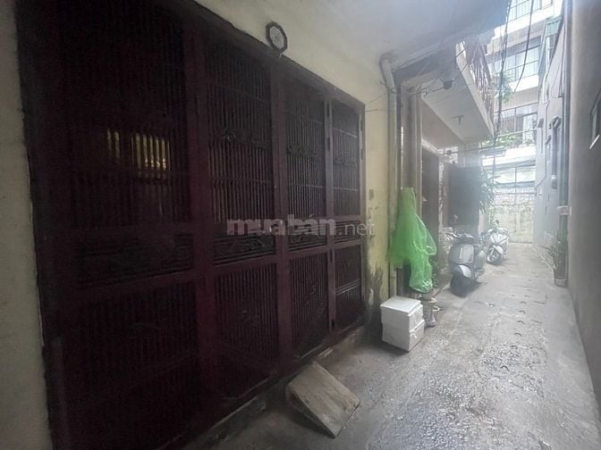 Bán Nhà Phường Liễu Giai giá rẻ chưa qua đầu tư