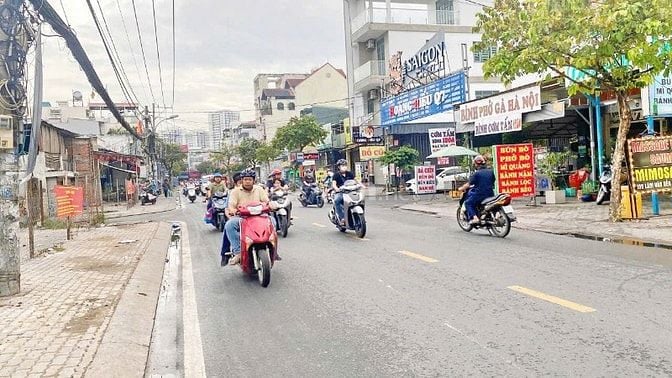 Bán nhà và đất mặt tiền Đường Số  khu dân cư Lý Phục Man , Quận 7. 