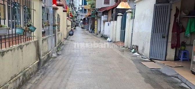 Bán mảnh đất vàng Xuân Đỉnh 32m2, ô tô tải qua, ngõ thông kinh doanh t