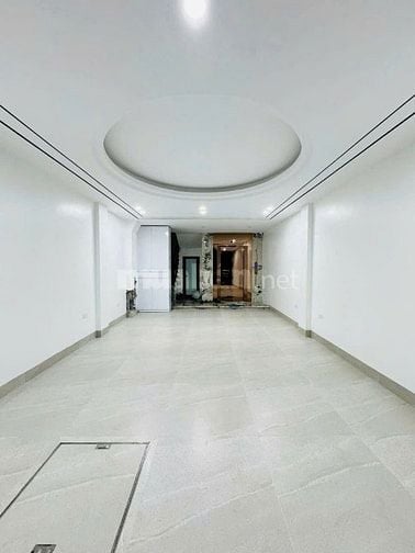 BÁN NHÀ NGUYỄN VĂN CỪ THÁNG MÁY NHẬP KHẨU GARA 2 OTO -ĐƯỜNG 4 XE OTO 