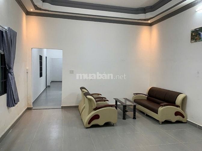 Bán nhà mặt tiền Tỉnh Lộ 7- gần chợ Lô 6