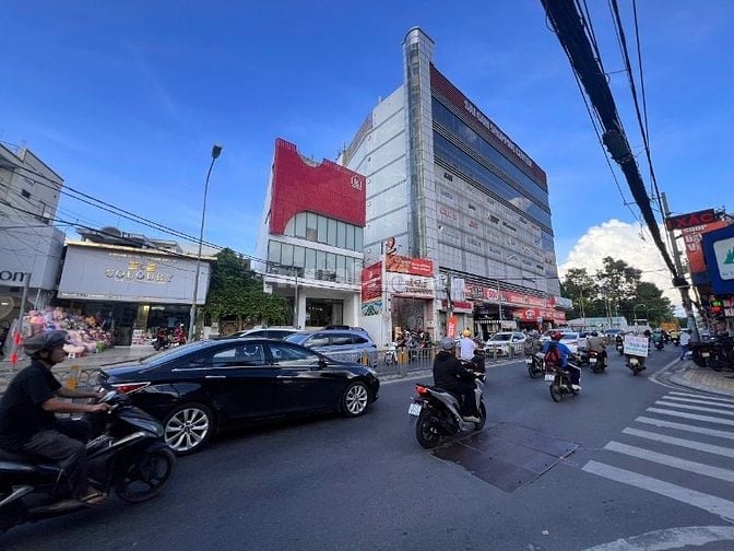 Nhà mặt tiền Võ Văn Ngân Bình Thọ Thủ Đức 29.5tỷ/240m2.