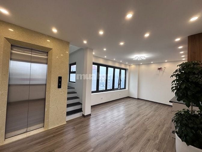 Bán nhà Ngọc Thụy Long Biên 66m2, 6tầng. Thang máy. Thoáng .Bv Tâm Anh