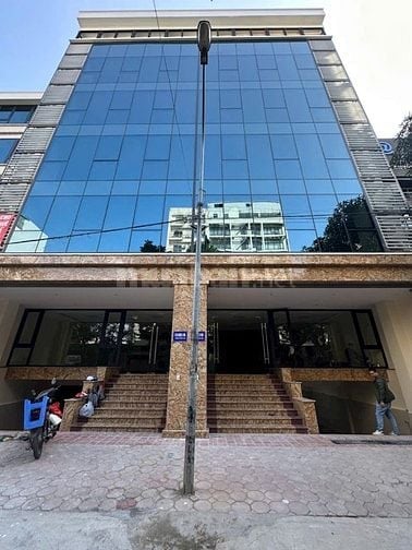 BÁN HAI TOÀ NHÀ VĂN PHÒNG XÂY DỰNG CẠNH NHAU, PHÁP LÝ CHUẨN
