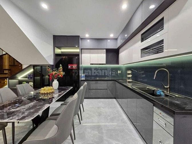 Nhà đẹp LK Văn La 50m2 x 5 tầng, mt 5m, ô tô vào nhà, kinh doanh 