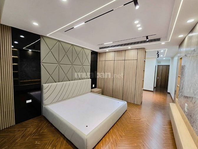 Bán nhà Định Công Thượng, 42m2, 5 tầng, thang máy, ngõ ô tô tránh, 10.