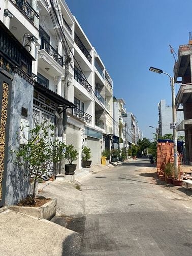 ; CHỈ 5TY CHO 105M2 ĐẤT HẺM XE HƠI