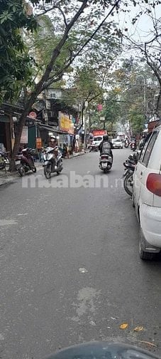 Bán nhà phân lô 3,5 tầng nhà cũ mặt ngõ 385 đường Hoàng Quốc Việt
