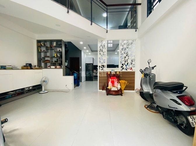 BÁN NHÀ ĐƯỜNG NHIÊU TỨ, Q. PHÚ NHUẬN 