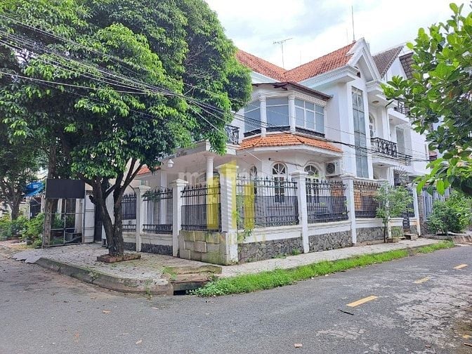 VILLA KHU TRẦN NÃO GIÁ 40 TRIỆU