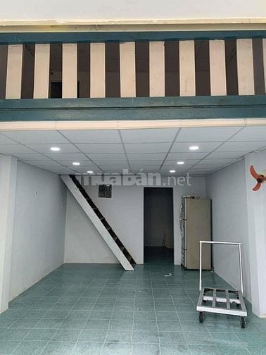 Nhà đẹp 48m2, 2 phòng ngủ, đường Phạm Thế Hiển, P6, Q8 - Giá rẻ 5,7 tr