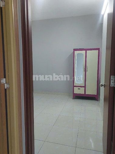 Cho thuê căn hộ 2 PN, 2WC, diện tích: 68m2, nhà trống vào ở liền.