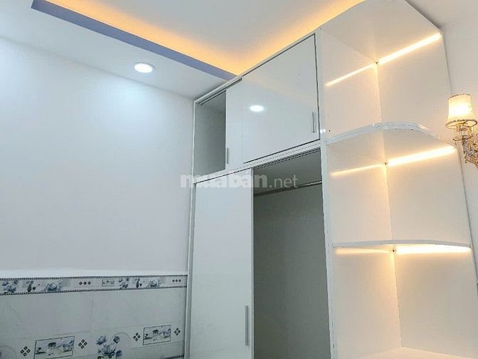 Nhà Quận 8 vị trí đẹp cách 30m ra mặt tiền đường Nguyễn Duy .. sổ hồng