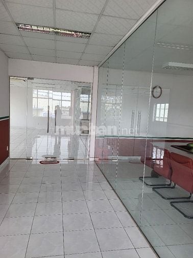 Bán xưởng hóa chất 4.300m2 KCN Đức Hòa, Long An.