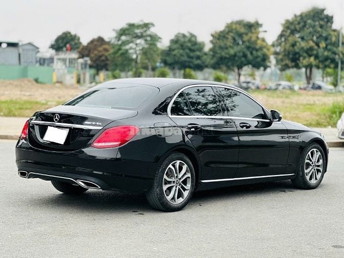 Mercedes C 200 ,Đen,SX 2018,, Giá 760 tr