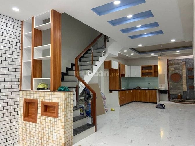Bán nhà 4 tầng 60m2 / 3.9 Tỷ đường Nguyễn Xí, P13, Bình Thạnh
