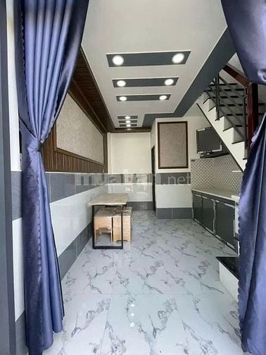 Chính chủ bán nhà riêng 40m2 gần chợ xuân thới thương hóc môn giá 390t