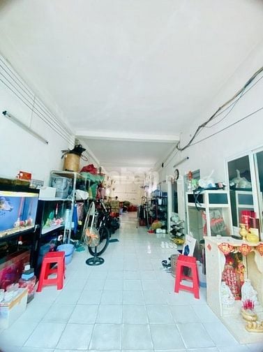 ( Siêu rẻ )Bán nhà đường Âu Cơ, 165m2, 2 lầu, hẻm xe hơi, chỉ 11.2 tỷ.