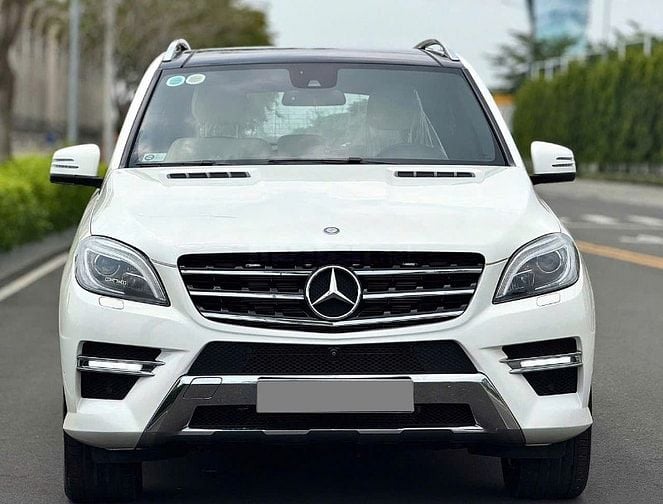 MERCEDES BENZ ML400 4MATIC Phiên bản đặc biệt ghế quả trám Designo