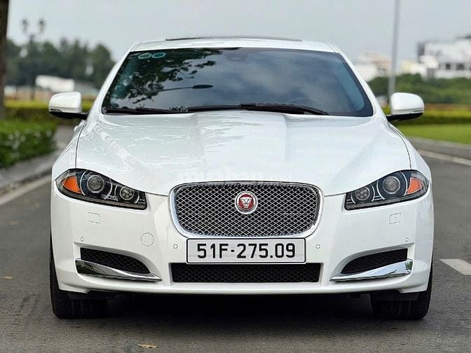 JAGUAR XF 2.0 ( USA ) Premium 2014 • Full Options / Lazang 20inch