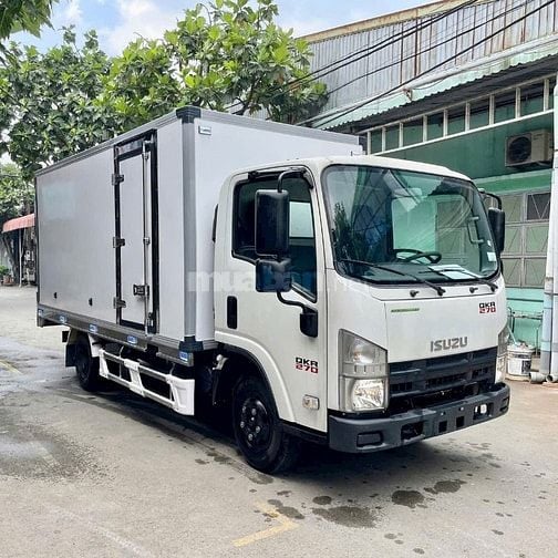 Xe tải ISUZU QKR270  Euro 5 - Diện mạo mới