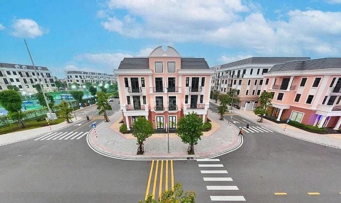 Bán Cặp BT Song Lập Tọa Lạc Đắc Địa tại Khu Đô Thị Vincom Quảng Trị 