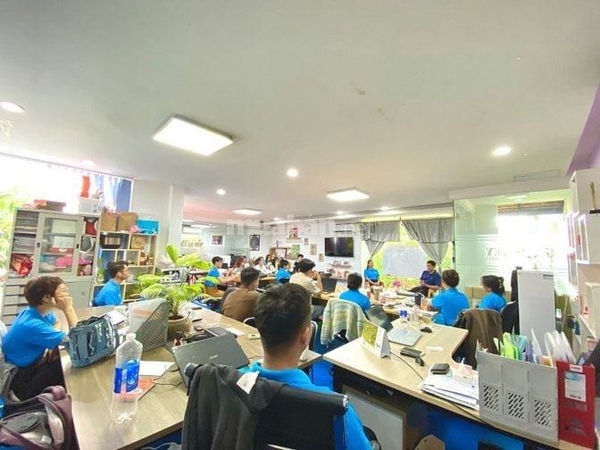 GOLD KEY MEDIA TUYỂN DỤNG VỊ TRÍ NHÂN VIÊN KINH DOANH 