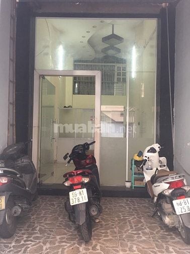 Sang căn hộ dv Ngay Ngã Tư Phú Nhuận