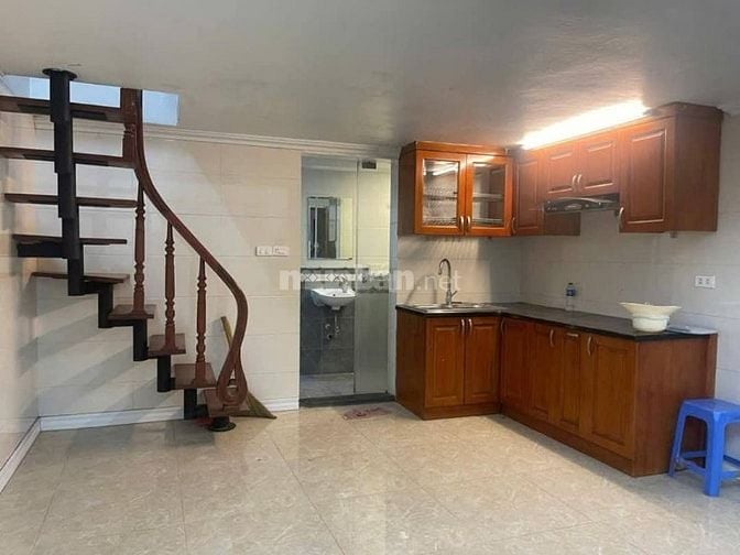 Bán nhà phố Quán Sứ, Q Hoàn Kiếm, 50m2, 2 tầng, 2 ngủ, có sổ đỏ riêng