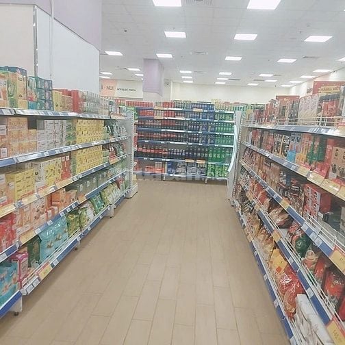 CỬA HÀNG QUÂN TÂN PHÚ CẦN 2 NHÂN VIÊN BÁN HÀNG