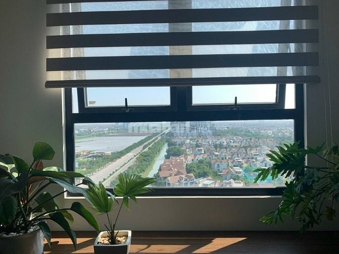 Chính chủ cần bán CCCC Eco City,Việt Hưng, bc đông nam, tầng trung đẹp