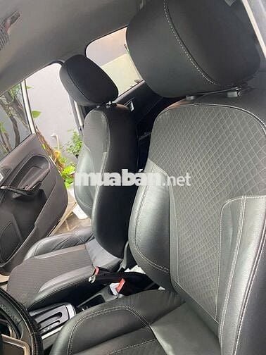 Ford Fiesta 2018 1.0 AT Sport - 110000 km