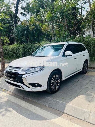 Mitsubishi Outlander 2024 2.0 CVT - 8000 km
