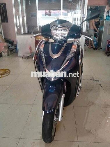 Lead 125 4val Premium