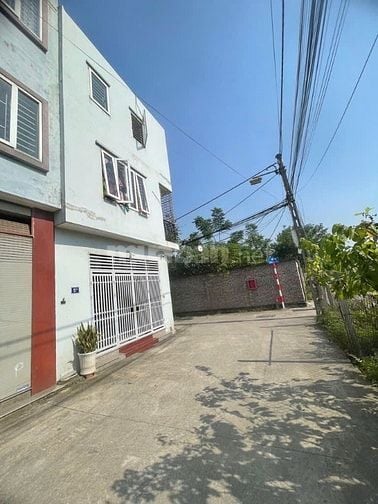 Bán Nhà Lô Góc Ngọc Thụy - 54m - Otô vào nhà - Giá 6,8 Tỷ