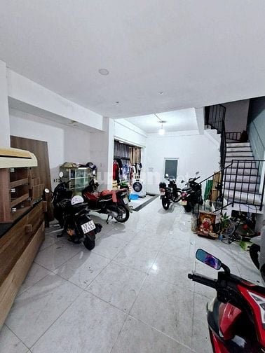 Nhà Mặt Tiền HXH Trần Xuân Soạn ,Quận 7,4 Lầu Dòng Tiền 22 Triệu/Tháng